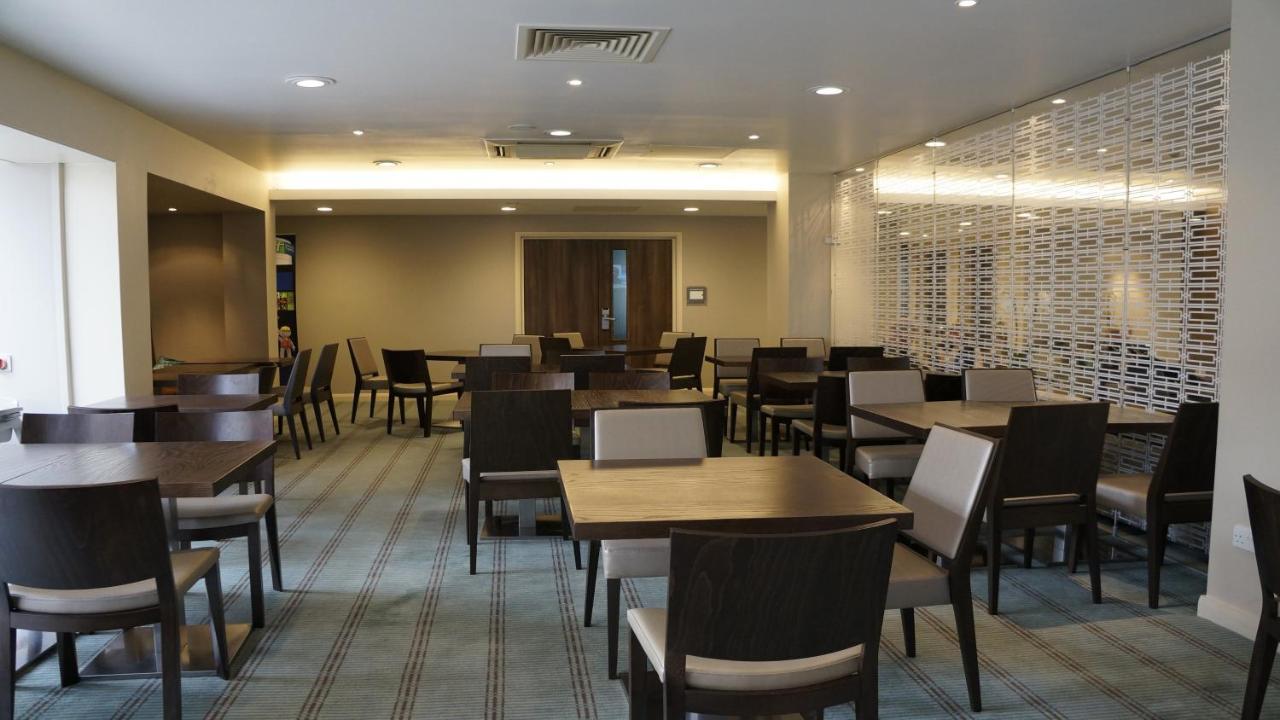Hotel Holiday Express Earls Court By Ihg 3*